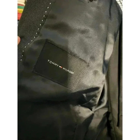 Tommy Hilfiger suit - Picture 3 of 5